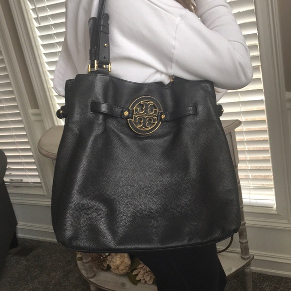 Tory Burch Amanda Tote - Picture 8 of 9